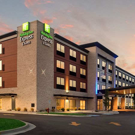 Holiday Inn Express & Suites Racine By Ihg Dış mekan fotoğraf