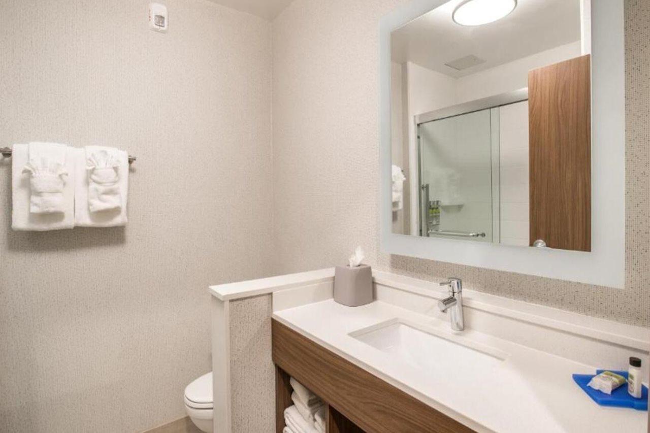 Holiday Inn Express & Suites Racine By Ihg Dış mekan fotoğraf