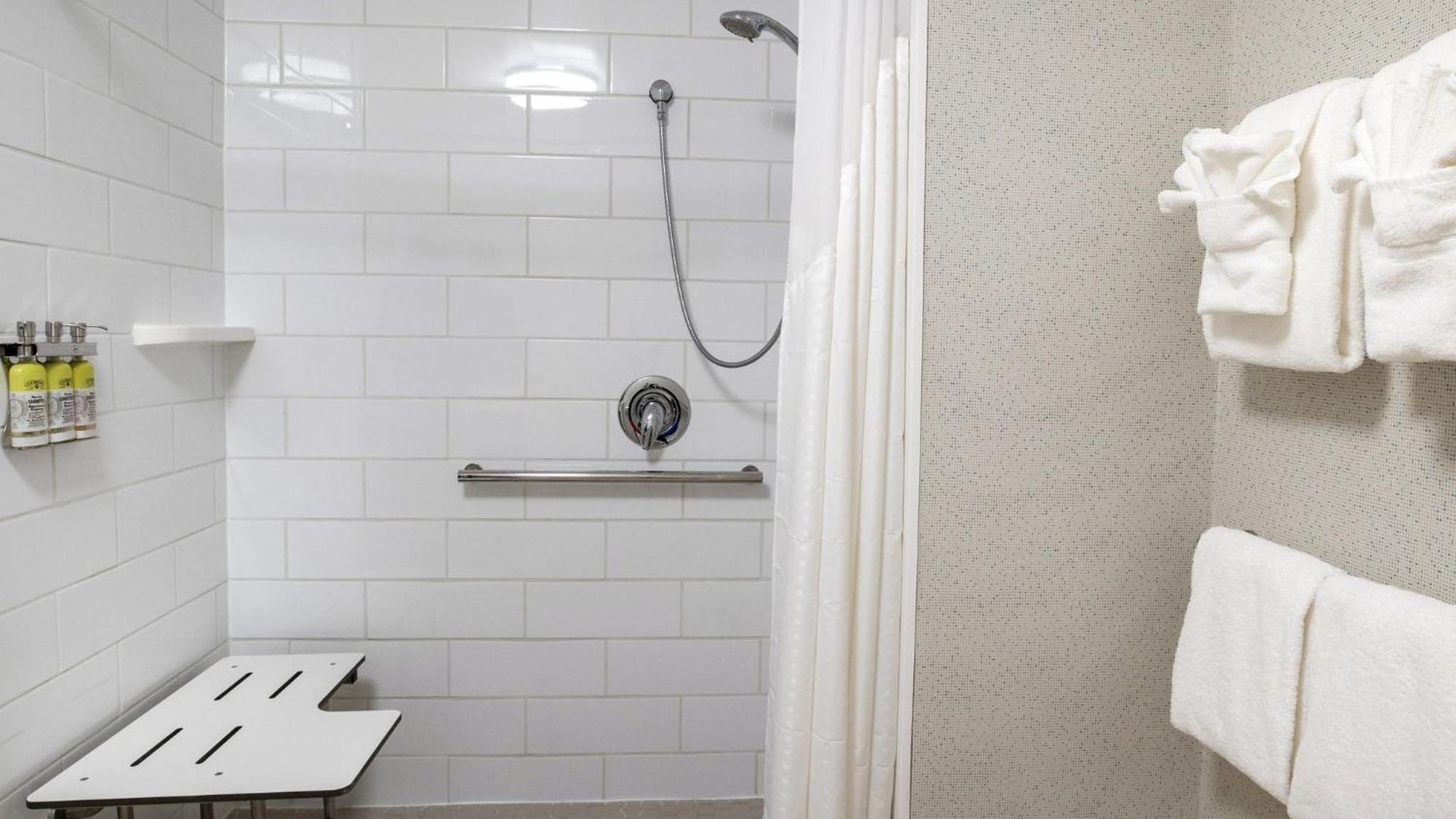 Holiday Inn Express & Suites Racine By Ihg Dış mekan fotoğraf